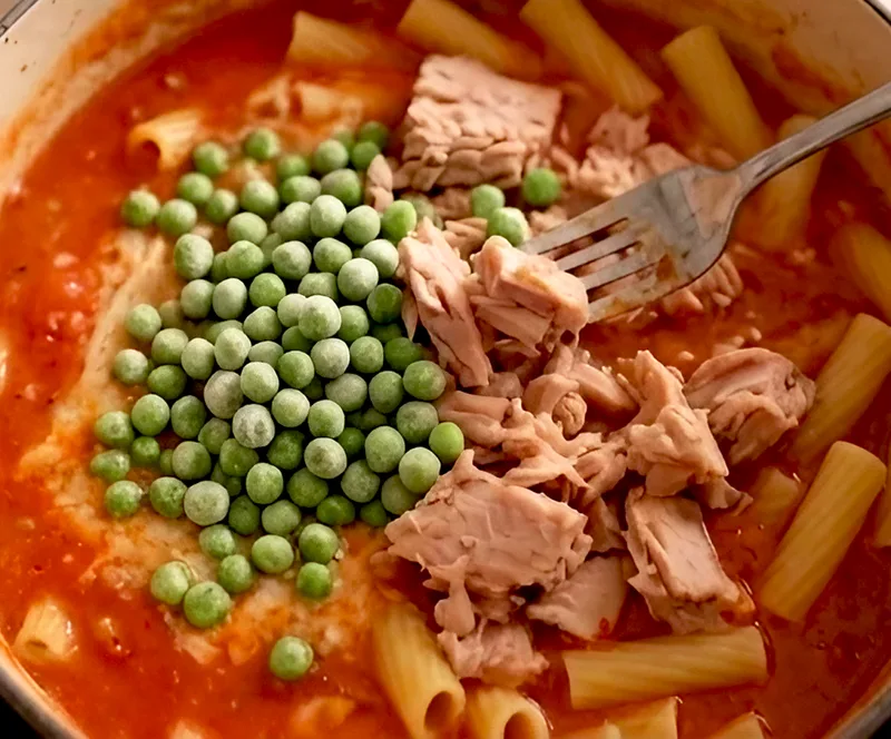 Break the tuna into rough pieces